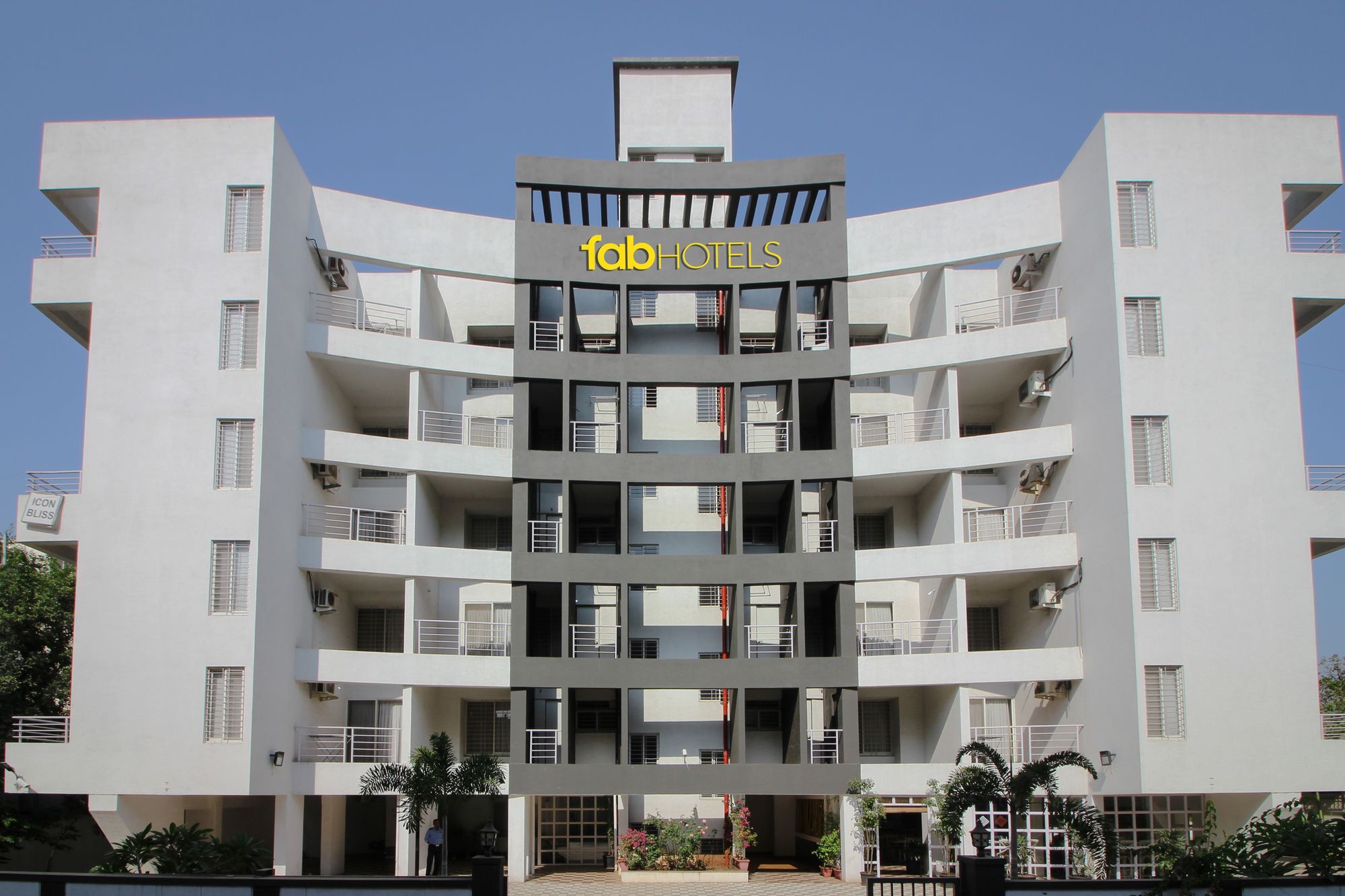 FabHotel Icon Bliss Kharadi Pune Exterior foto